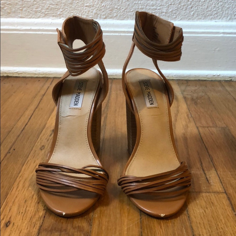 Steve Madden strapping heels